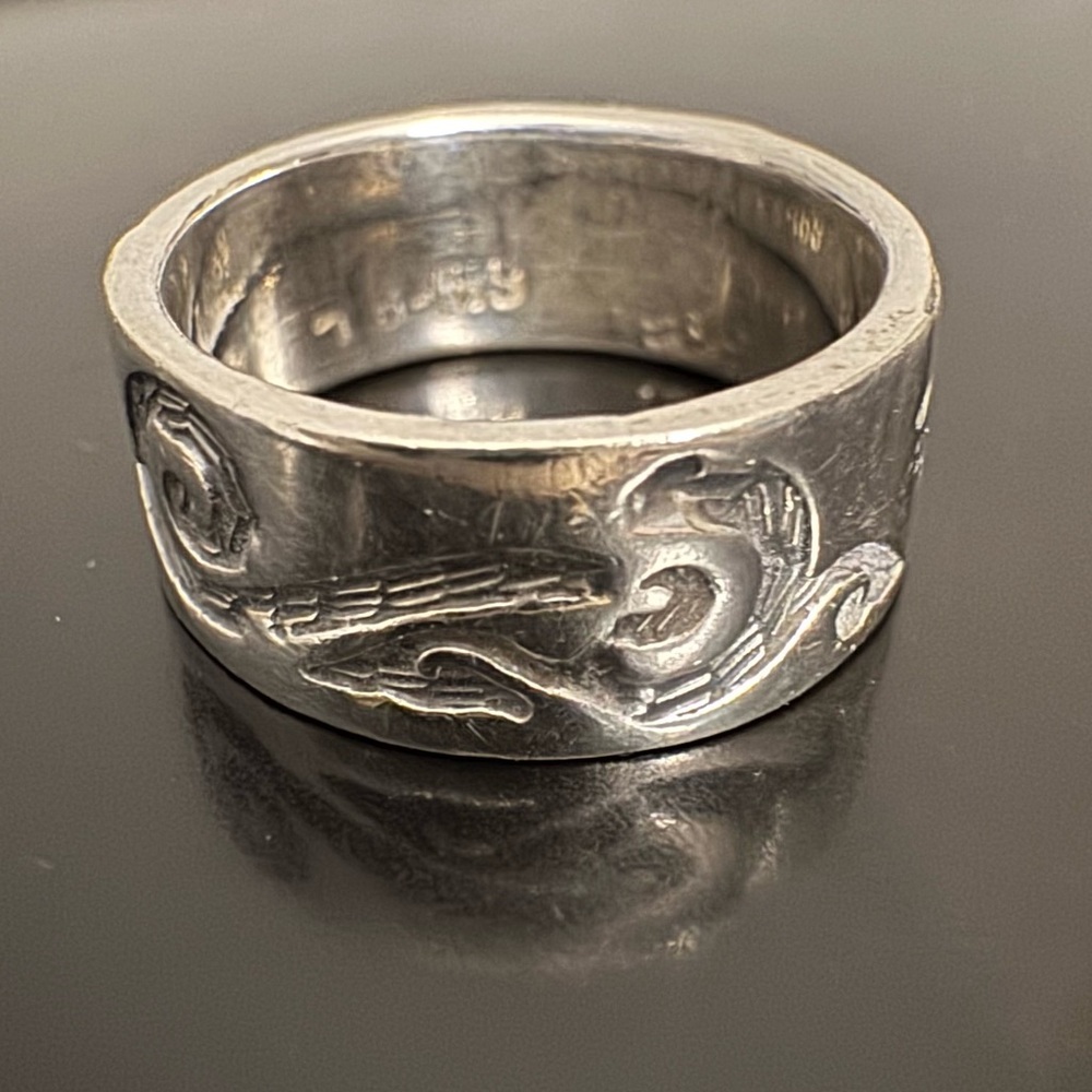 Taxco Sterling Silver Story Band Ring – Engraved Bird, Feather & Wind Motifs